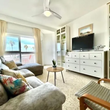 Apartment Gatu Valdeplaya 1ª Linea Playa Piscina Parking 3 Dormit 2 Banos, 